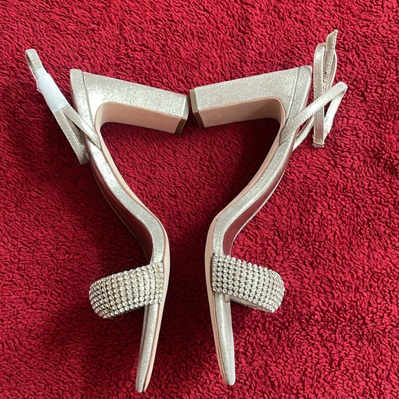 Loeffler Randall “Shay” style - Picture 3 of 7